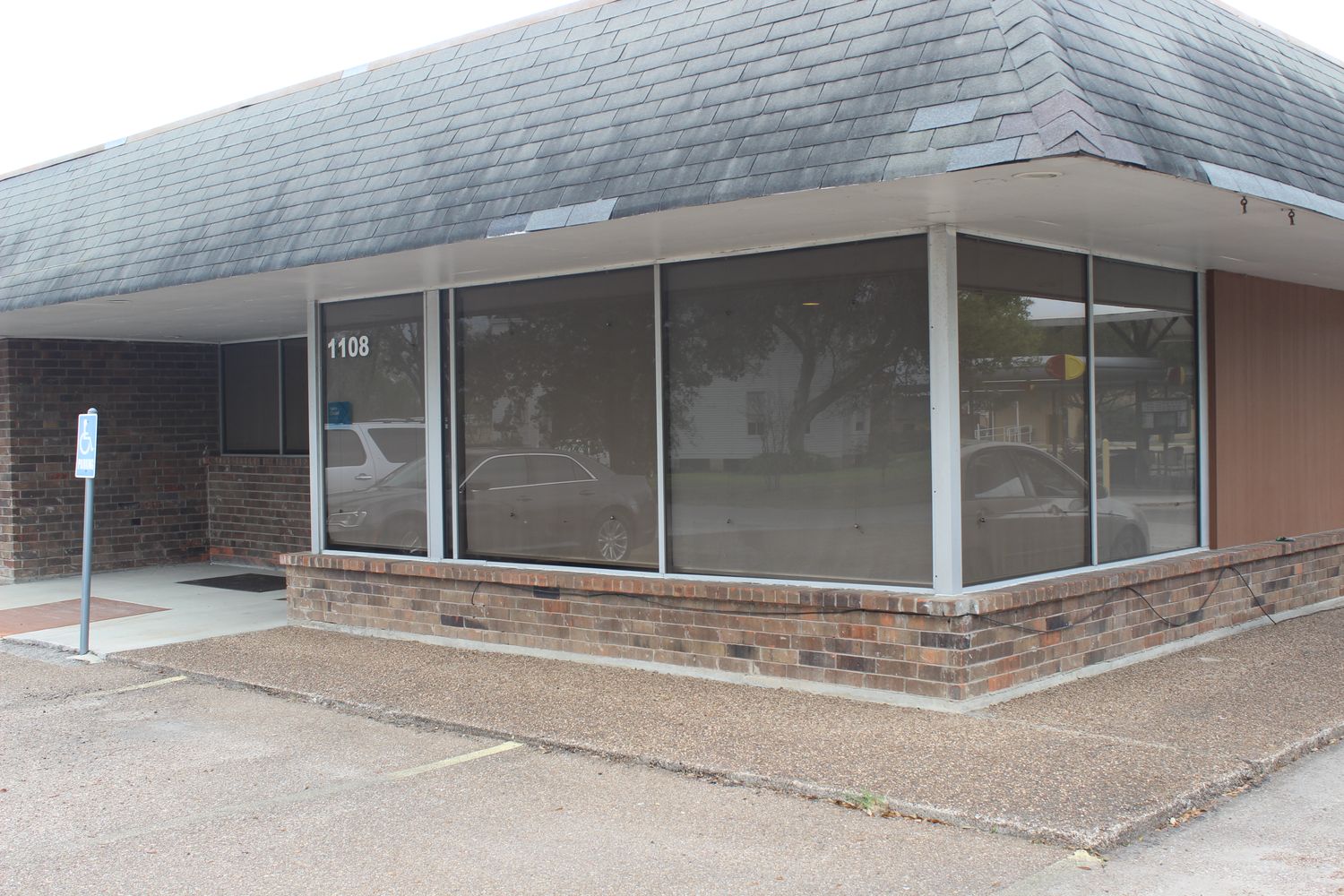 1108 N Esplanade St, Cuero, TX 77954